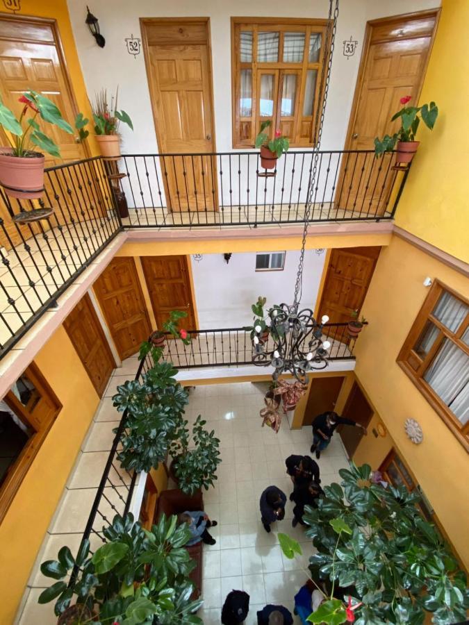 Hotel Posada Camelinas Pátzcuaro Екстериор снимка