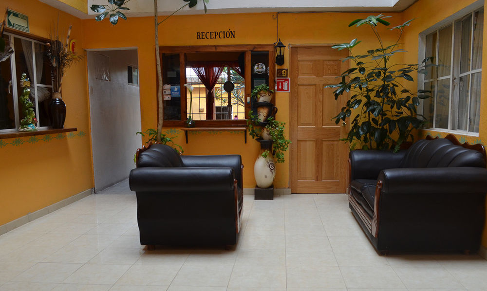 Hotel Posada Camelinas Pátzcuaro Екстериор снимка