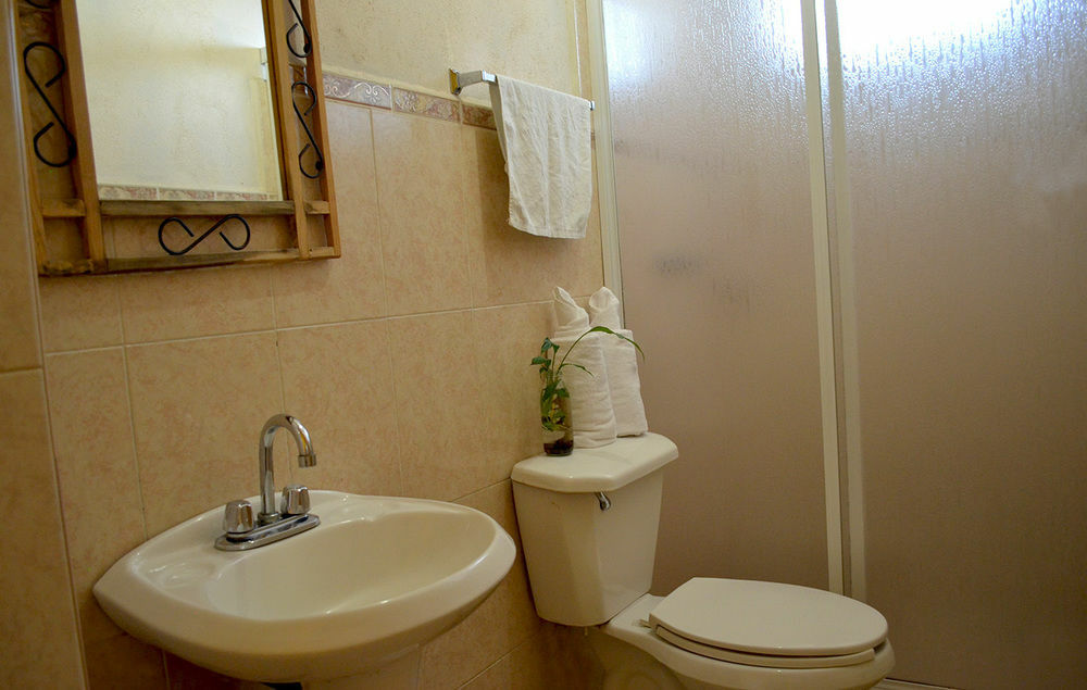 Hotel Posada Camelinas Pátzcuaro Екстериор снимка