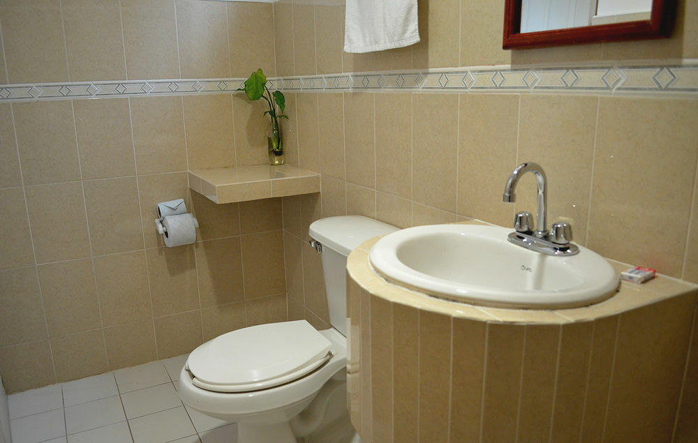 Hotel Posada Camelinas Pátzcuaro Екстериор снимка
